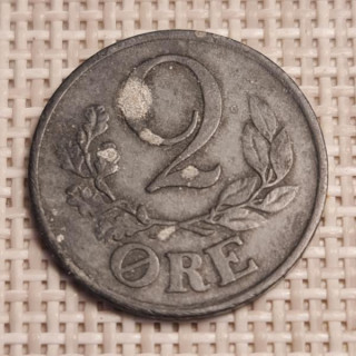 Denmark 2 Øre 1943 KM-833a VF