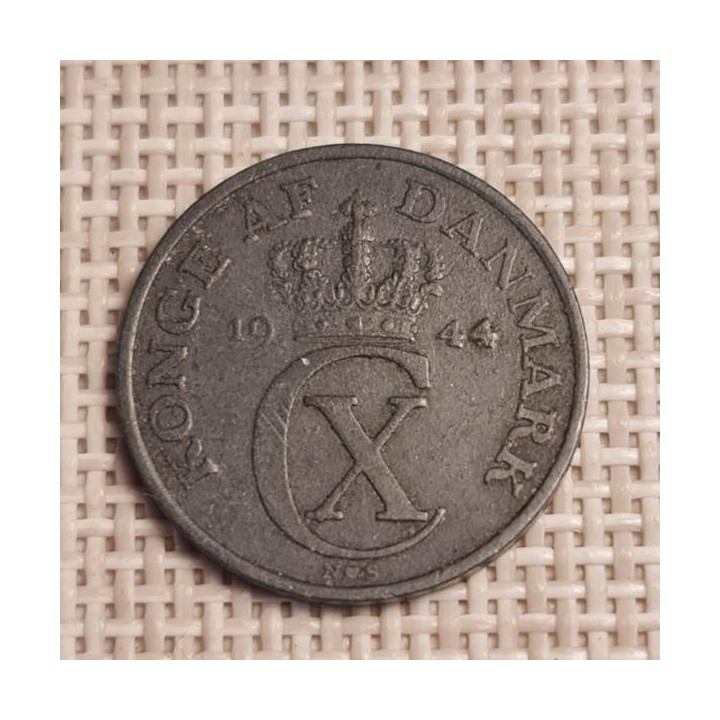 Denmark 2 Øre 1944 KM-833a VF