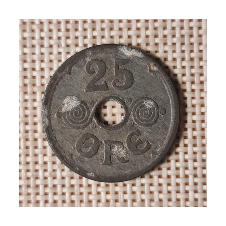 Denmark 25 Øre 1944 KM-823a VF