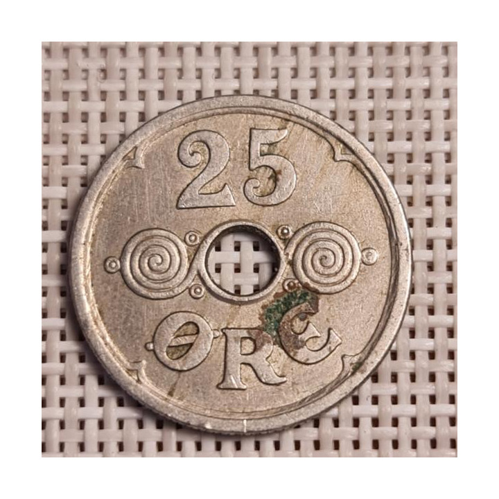 Denmark 25 Øre 1947 KM-823 VF