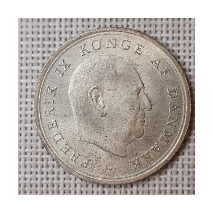 Denmark 10 Kroner 1967 "Wedding" KM-856 AU/UNC