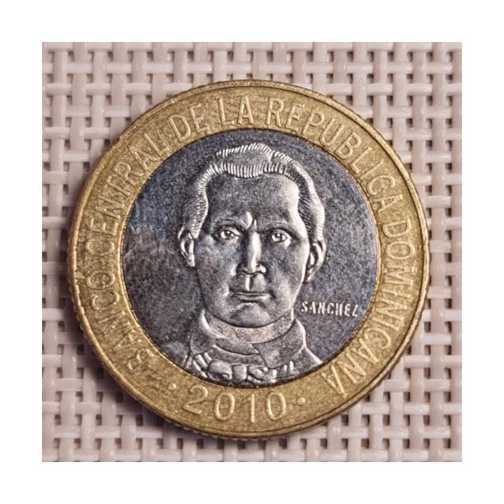 Dominican Republic 5 Pesos 2010 KM-89 VF