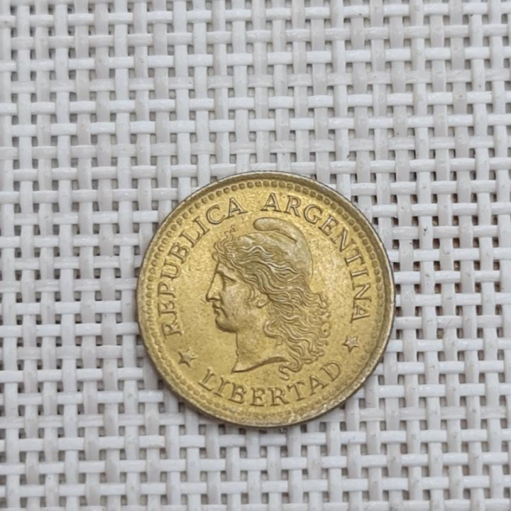 Argentina 10 Centavos 1974 KM-66 VF