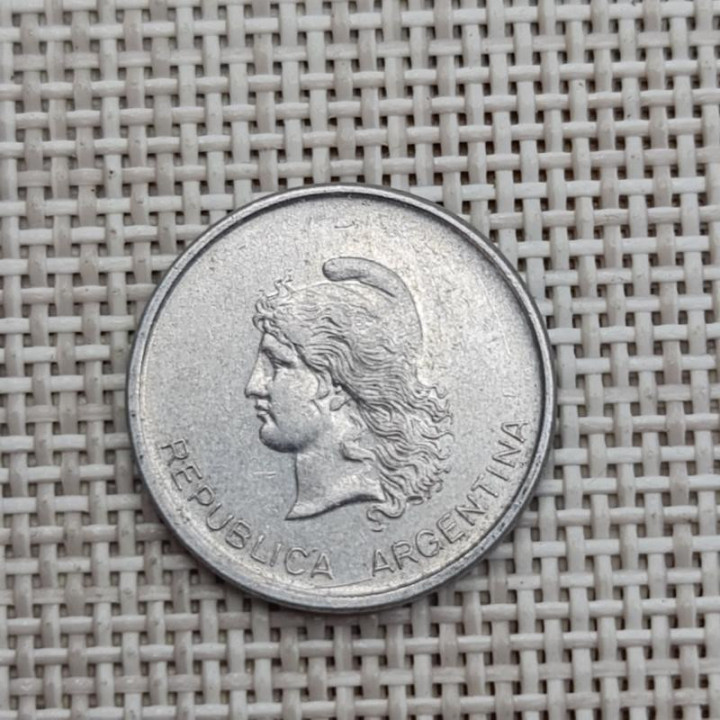 Argentina 50 Centavos 1983 KM-90 VF