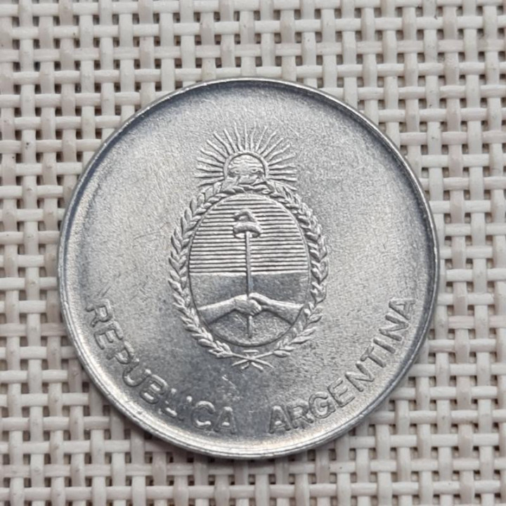 Argentina 1000 Australes 1990 KM-105 XF