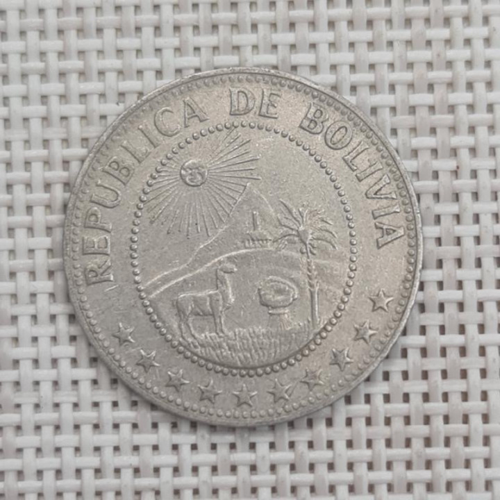 Bolivia 50 Centavos 1967 KM-190 VF