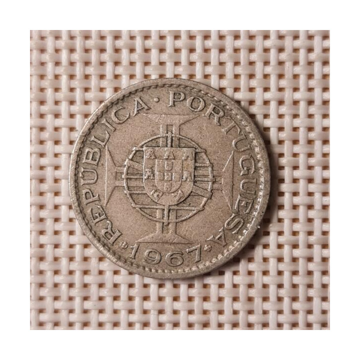 Angola 2.5 Escudos 1967 KM-77 VF