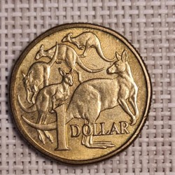 Australia 1 Dollar 1984 KM-77 VF