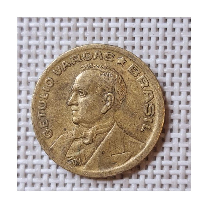 Brazil 50 Centavos 1946 KM-557a VF