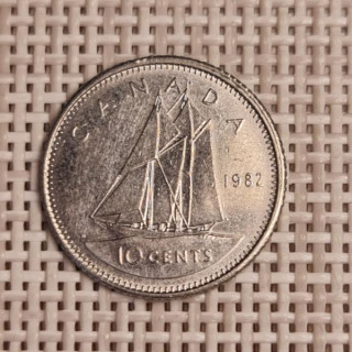 Canada 10 Cents 1982 KM-77 VF