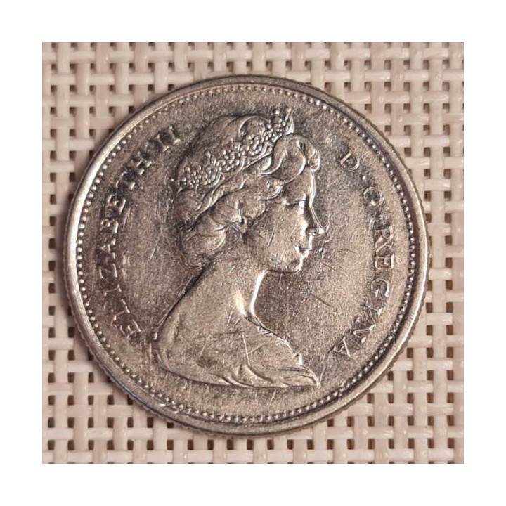 Canada 25 Cents 1977 KM-62b VF